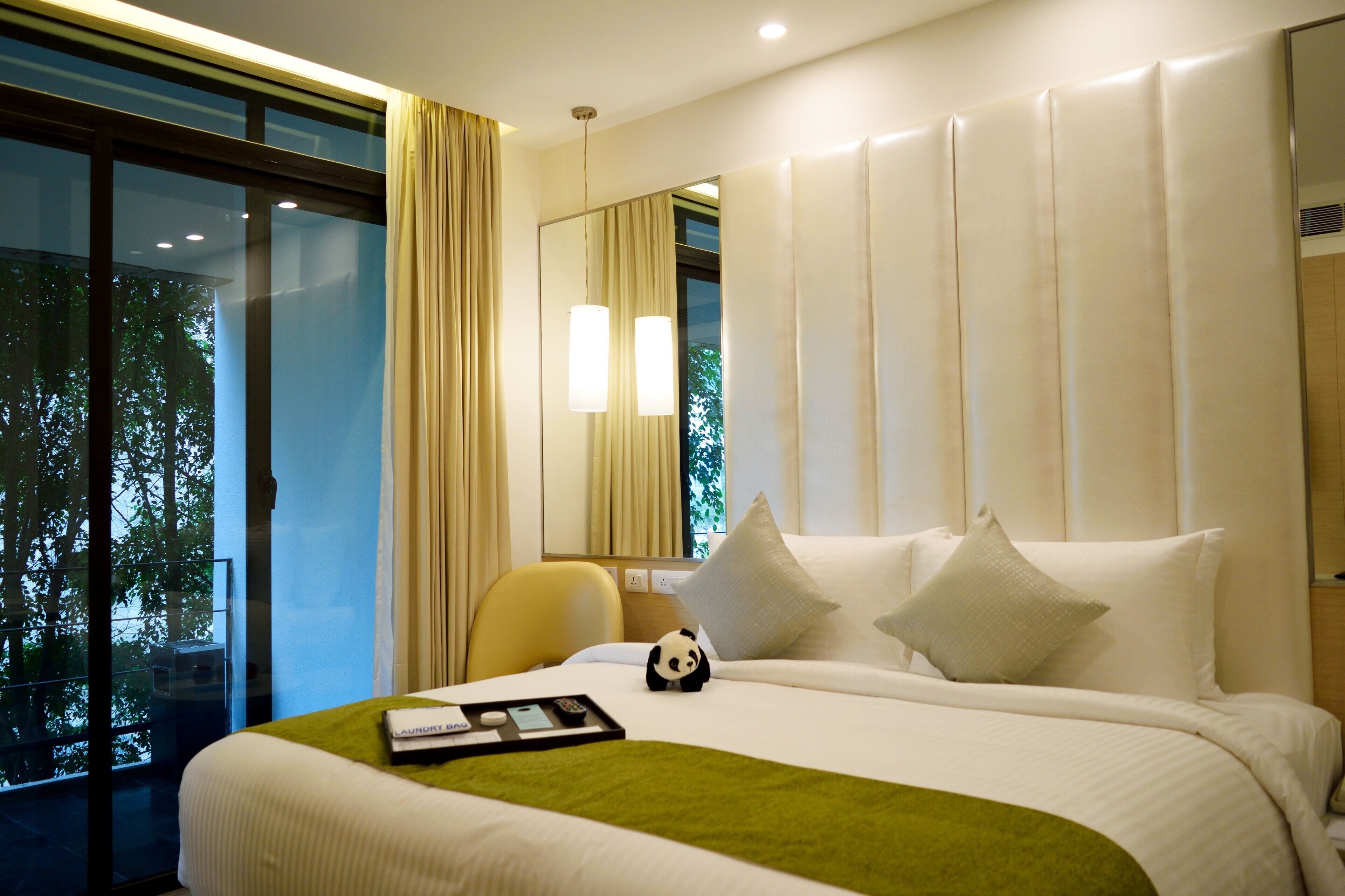 hypo-allergenic bedding, down duvets, memory-foam beds, minibar