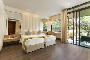 เครื่องนอนป้องกันสารก่อภูมิแพ้, ผ้านวมขนเป็ด, เตียงเมมโมรีโฟม, มินิบาร์