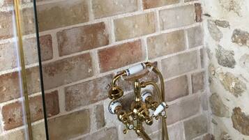 Chambre Triple Classique | Salle de bain