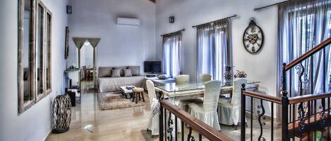 Family House, 2 Bedrooms | Living room | LCD TV, Netflix
