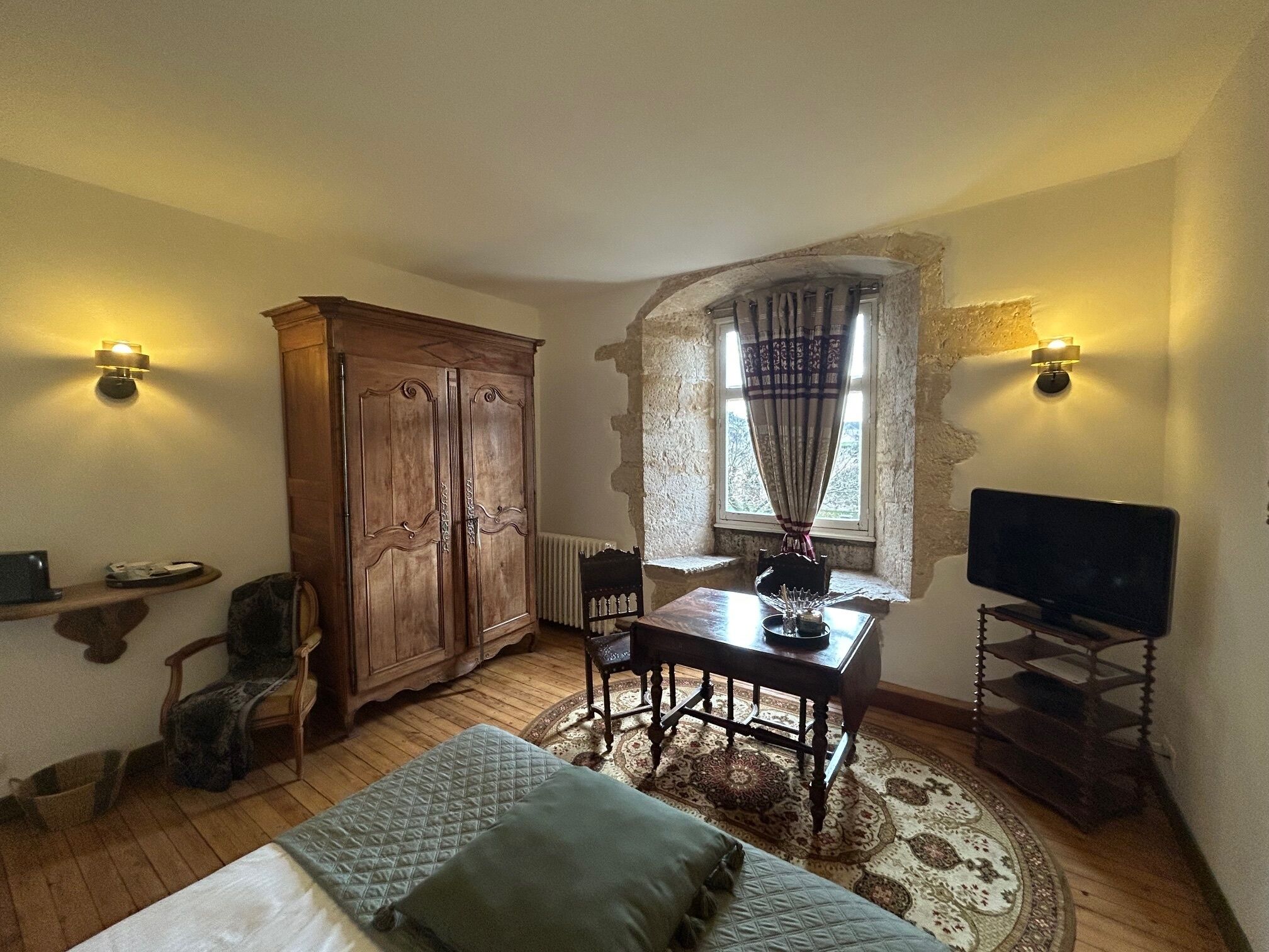 Suite Familiale | Literie de qualité supérieure, bureau, chambres insonorisées