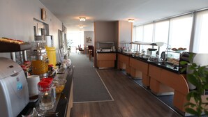 Petit déjeuner buffet compris tous les jours