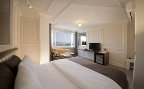 Standard Double or Twin Room | Premium bedding, minibar, in-room safe, desk - North Point Hotel (Samsun)