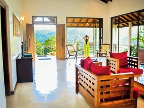 Luxury Villa, 3 Bedrooms | Living room - Aqua Dunhinda Villa & Nature Retreat (Kandy)