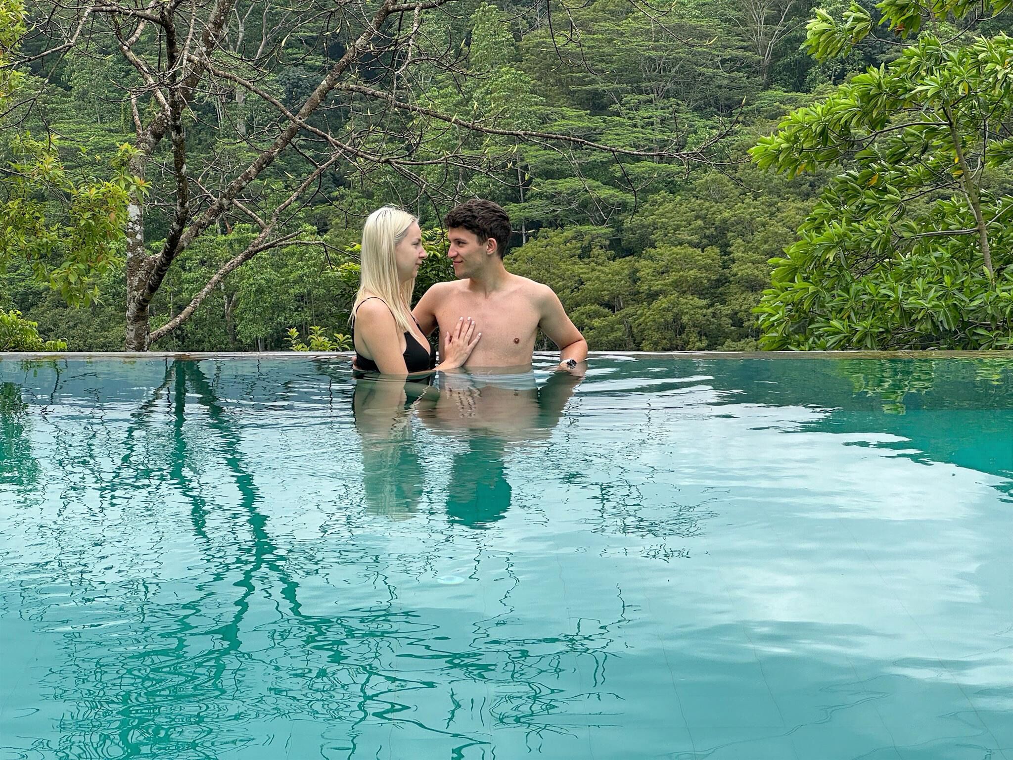 Infinity pool