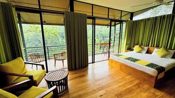 Chambre Double Deluxe | 3 chambres, literie de qualité supérieure, matelas mémoire de forme