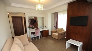 Ảnh chưa phân loại, 5 trong số 68 ảnh, nút
