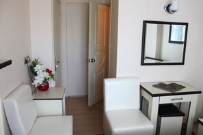 Living area - Glorina Hotel (Istanbul)