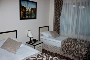 Basic Double Room | Minibar, in-room safe, desk, soundproofing - Glorina Hotel (Istanbul)