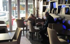 2 bars/lounges - Glorina Hotel (Istanbul)