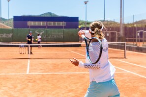 Single Room & Tennis Lessons for adults (1 player, 2 hours per day) | Egyptian cotton sheets, premium bedding, down comforters