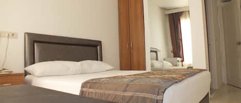 In-room safe, desk, soundproofing, iron/ironing board