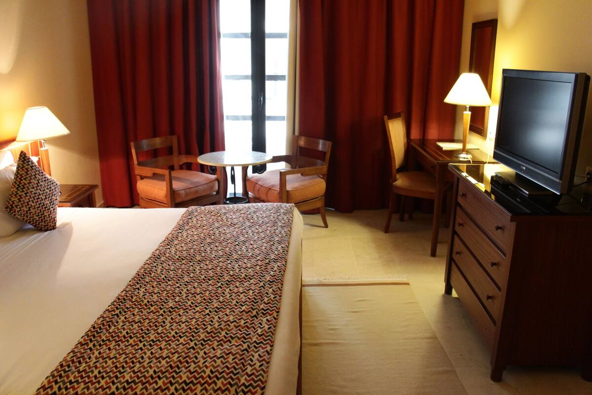 Minibar, in-room safe, desk, blackout drapes