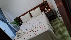 Standard Suite | 1 bedroom, premium bedding, minibar, individually decorated