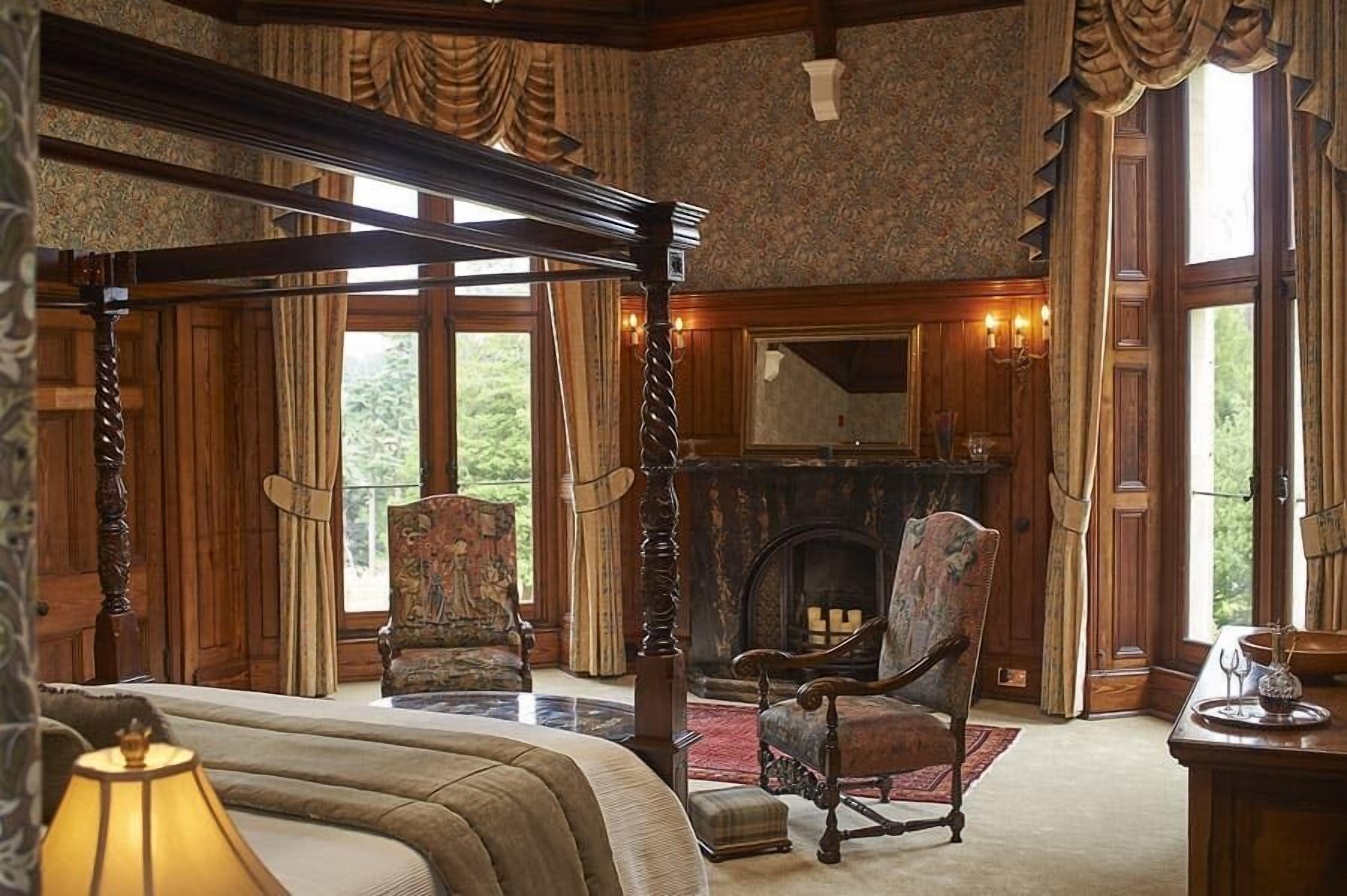 superior suite | egyptian cotton sheets, premium bedding, memory-foam beds, in-room safe