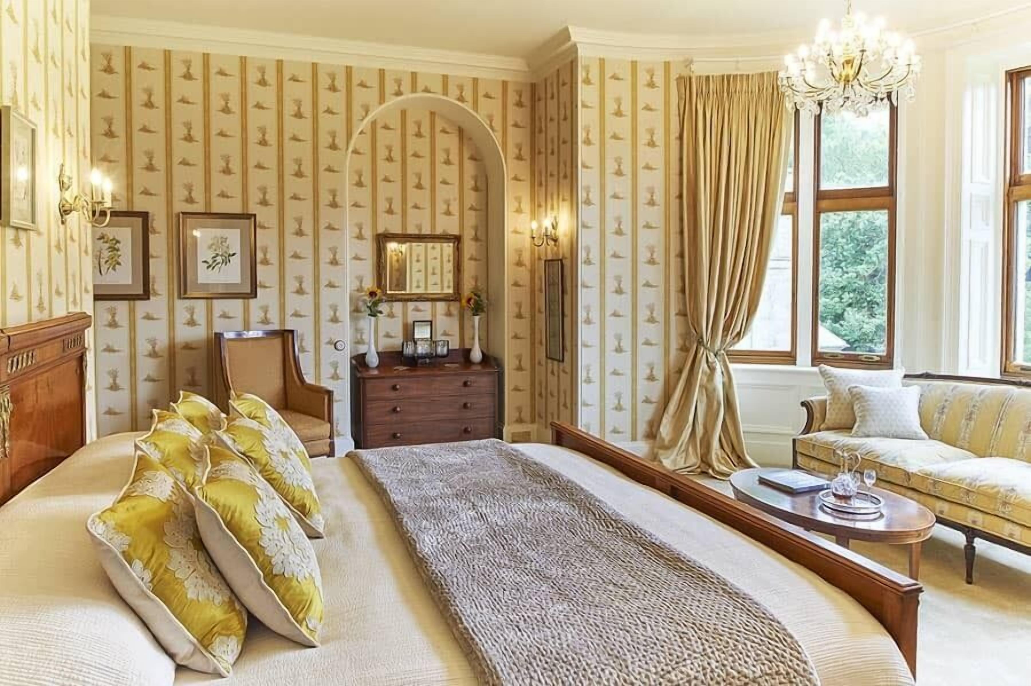 superior suite | egyptian cotton sheets, premium bedding, memory-foam beds, in-room safe