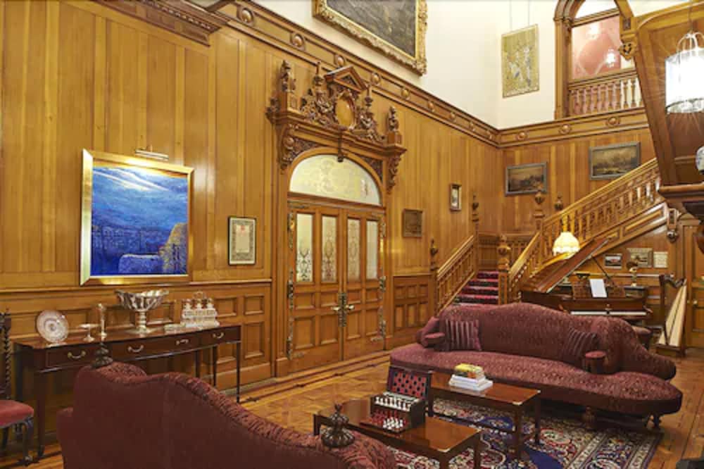 Palé Hall Hotel by null