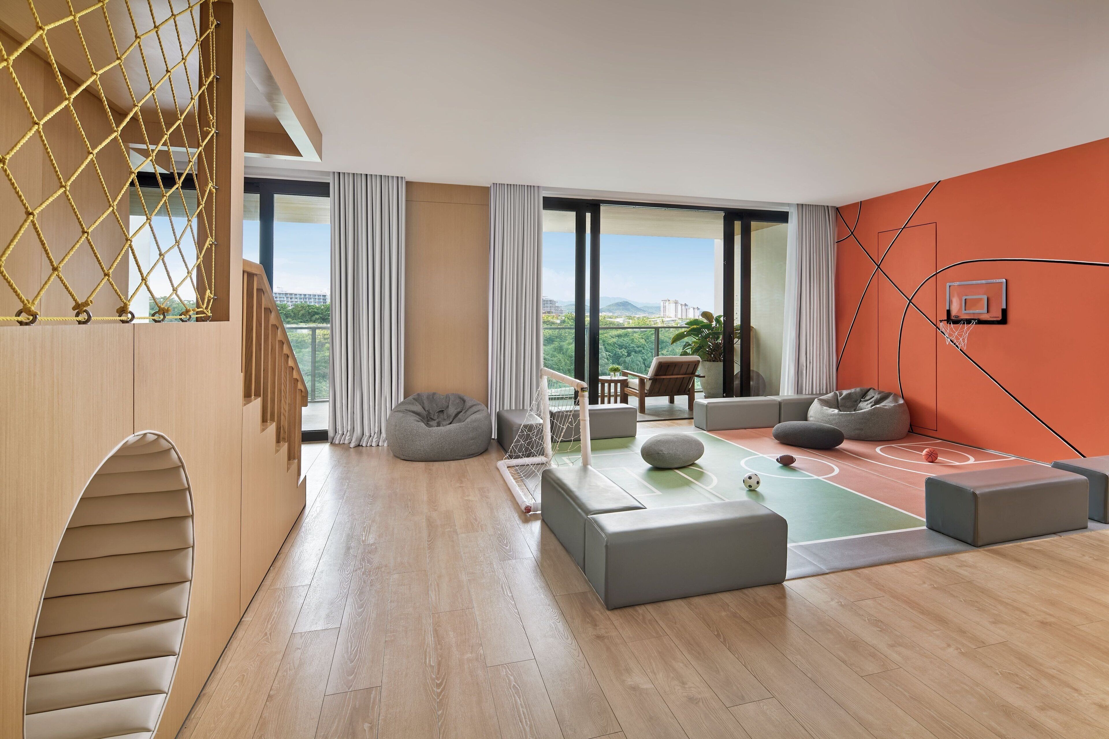 1 bedroom, premium bedding, down duvets, minibar