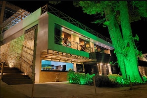 Phục vụ bữa sáng, bữa trưa, bữa tối, món ăn Brazil