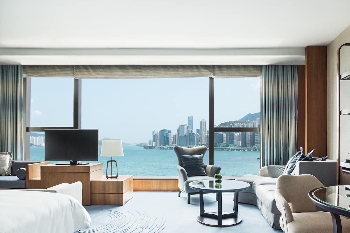 premier sea view king room | minibar, in-room safe, desk, laptop workspace