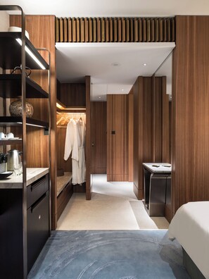 Minibar, in-room safe, desk, laptop workspace