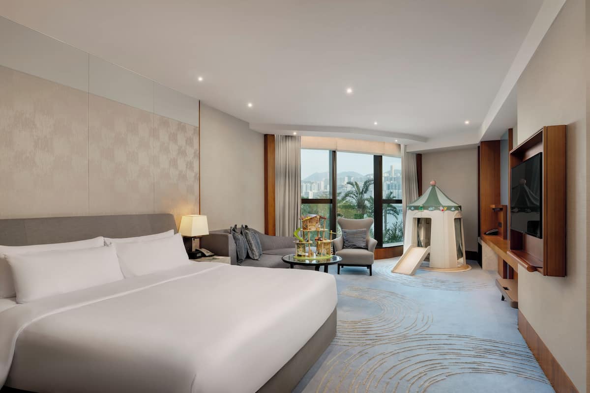 Family Room, Sea View (Questers Premier)