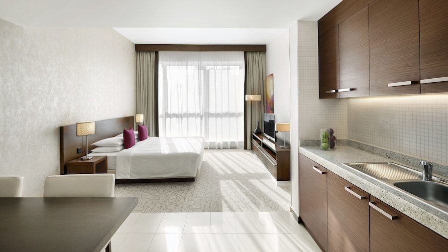Hyatt Place Dubai Al Rigga Residences