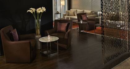 Hyatt Place Dubai Al Rigga Residences