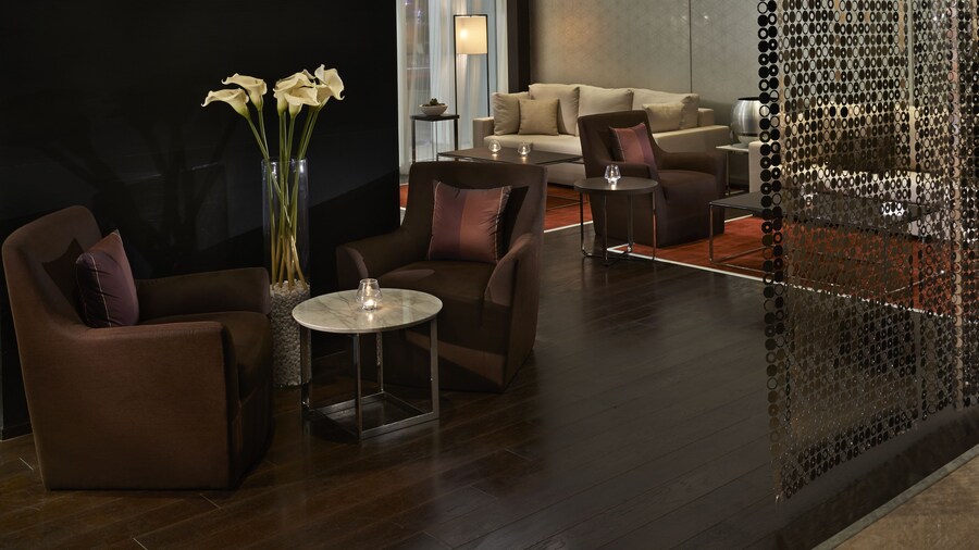 Hyatt Place Dubai Al Rigga Residences