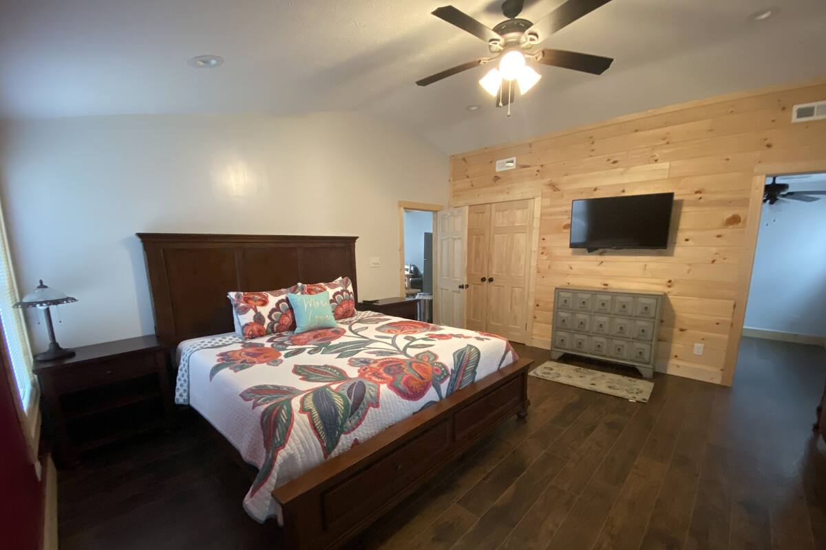 Premium bedding, pillow-top beds, iron/ironing board (on request)