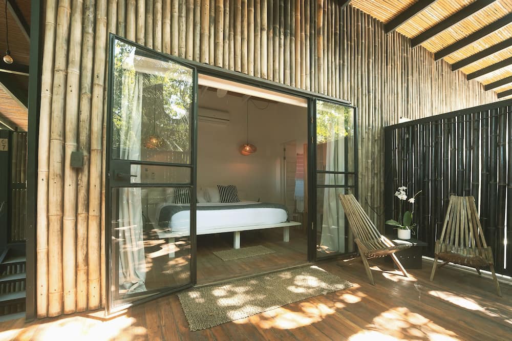 La Negra Surf Hotel