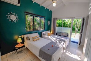 Bungalow - 2 soveværelser - tekøkken - udsigt til pool | 1 soveværelse, pengeskab på værelset, skrivebord, gratis Wi-Fi