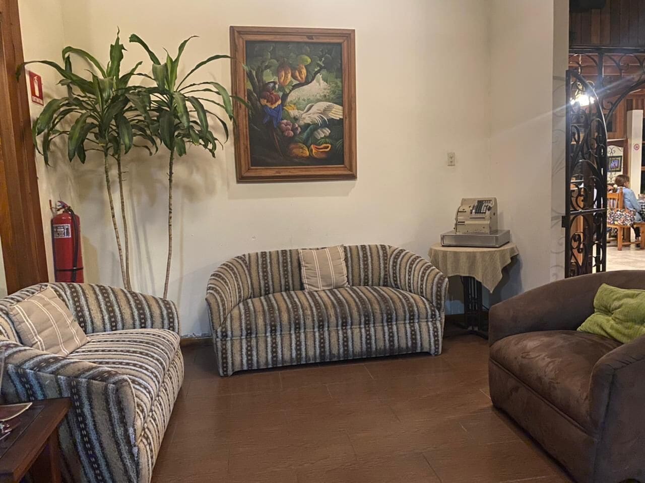 1-inch flat-screen tv with cable channels, tv