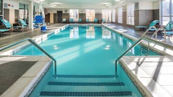 Indendørs pool