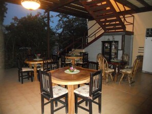 Free daily cooked-to-order breakfast - Hostal Doña Maria (Pedasí)