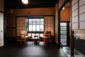 Interior entrance - Brian Machiya Inn (Kyoto)