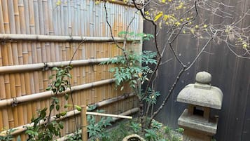 2 bedrooms, in-room safe, desk, free WiFi