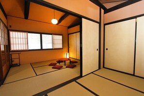 町家一棟貸し | 2 室のベッドルーム、セーフティボックス (室内)、WiFi (無料)、ベッドシーツ