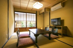 Traditional-Stadtwohnung (Japanese Style) | 3 Schlafzimmer, kostenloses WLAN, Bettwäsche