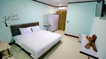Standard Room - King Size Bed | Cortinas blackout, Wi-Fi de cortesia