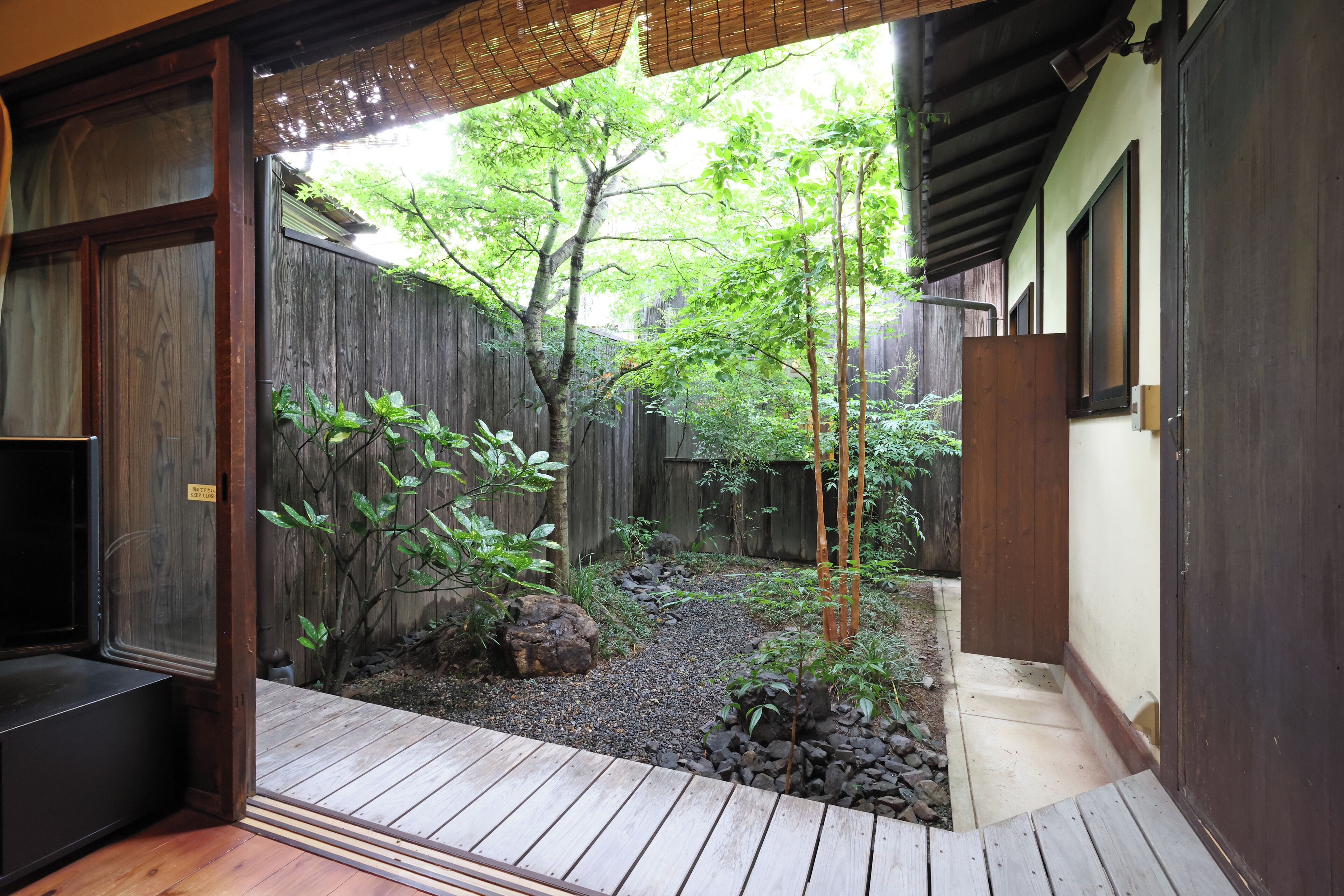 Japanese Style Townhouse - Minami-tei (Beds + Futons) | Terrace/patio