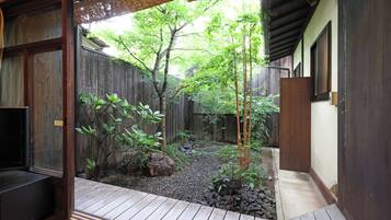 Nhà truyền thống (Minami-tei) | Hiên