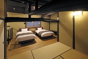 Casa tradicional (Nishi-no-tai) | Edredón, escritorio, wifi gratis y ropa de cama 
