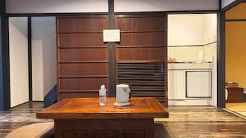 Casa de ciudad tradicional (Japanese Style) | 2 habitaciones, escritorio, wifi gratis y ropa de cama