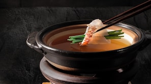 餐饮