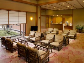 Sala de estar en el lobby