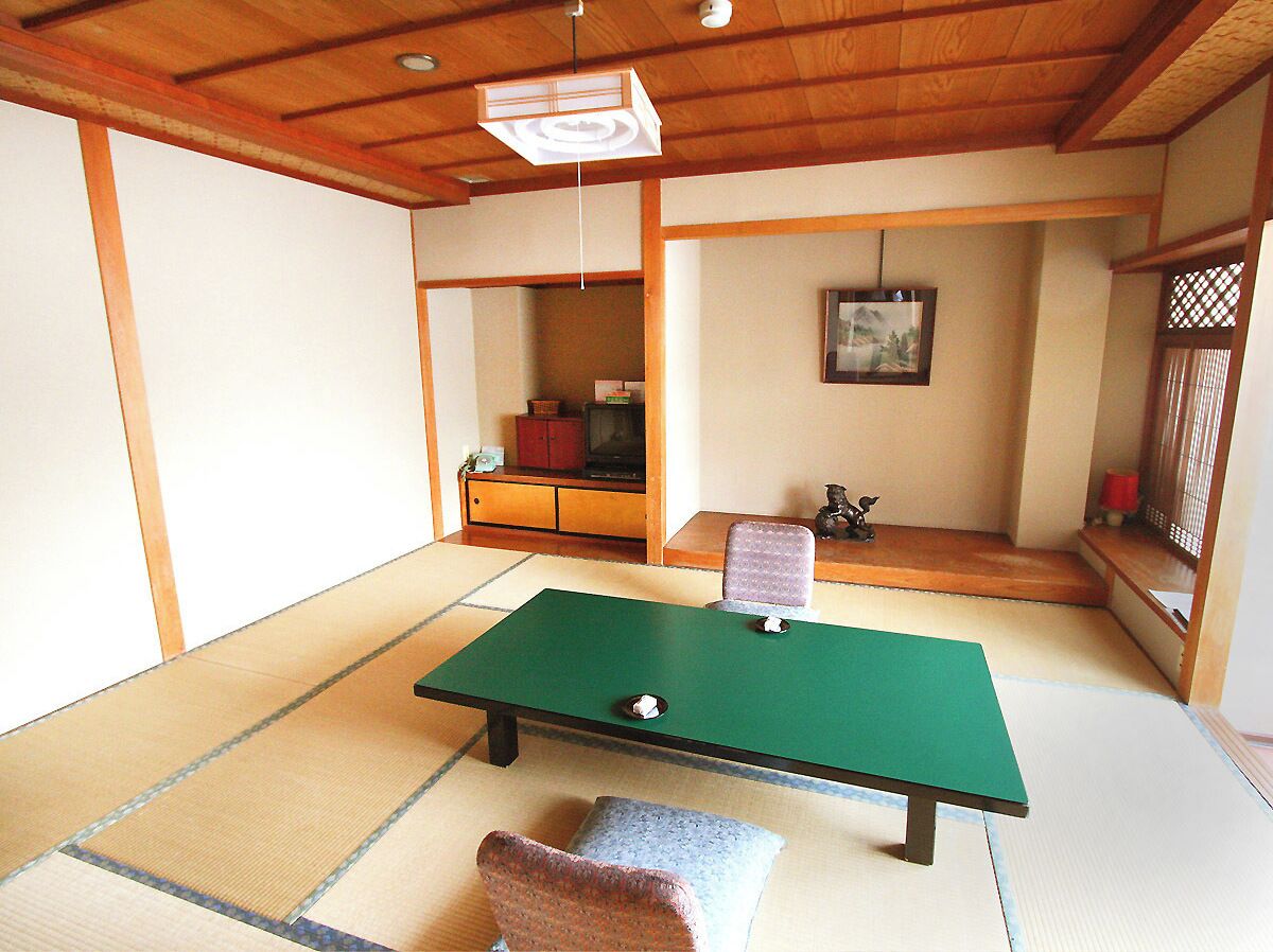 传统客房, 吸烟房 (10 tatami mats) | 办公桌、遮光窗帘、免费 WiFi