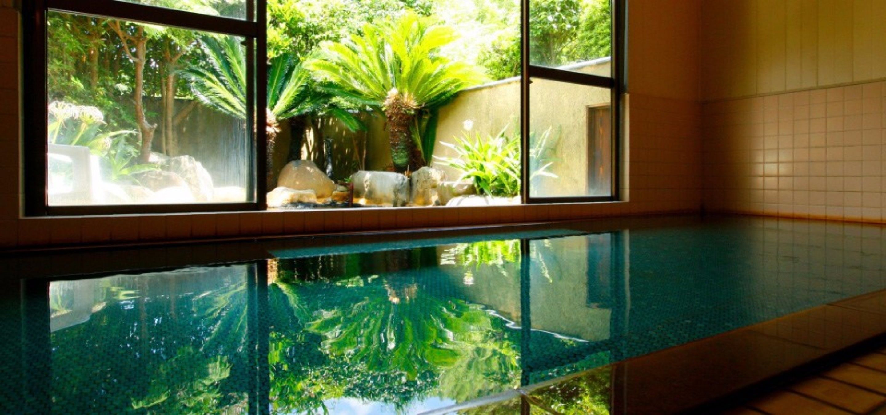 Bồn tắm spa trong nhà