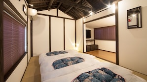 Tradisjonelt hus (Japanese Style) | 2 soverom, safe på rommet, skrivebord og blendingsgardiner