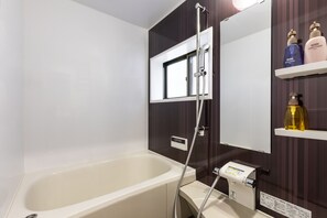 Traditional-Haus (Japanese Style) | Badezimmer